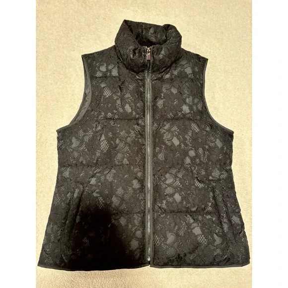 BANANA REPUBLIC Lace Overlay Puffer Vest Size Small - Picture 2 of 6